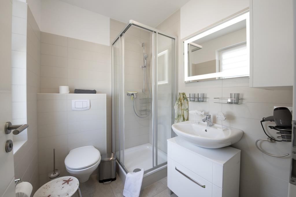 Ferienhaus Kuestensegler Breege Dış mekan fotoğraf